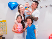 Yêu con - Tuấn Hưng và vợ đại gia luôn làm điều này trước khi con đến trường, chuẩn bố mẹ tâm lý nhất nhì Vbiz