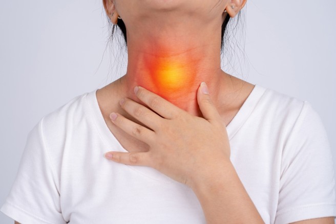 Ăn đồ ăn, thức uống quá nóng có thể gây bỏng thực quản. (Ảnh minh họa)