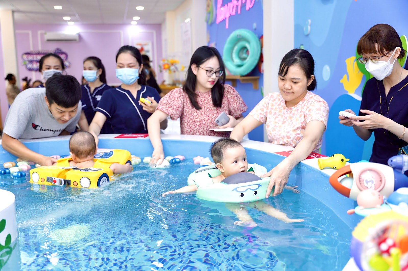 Dịch vụ bơi thủy lợi tại PamperMe được nhiều phụ huynh tin tưởng lựa chọn 