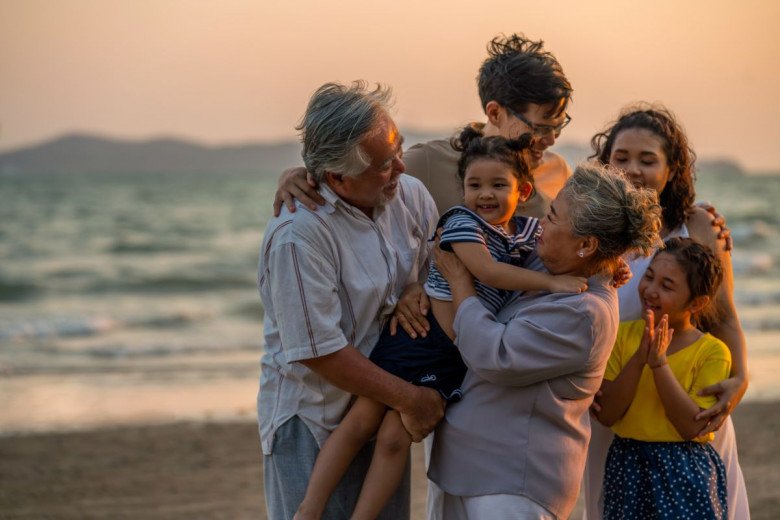 5 khoản đầu tư ai cũng làm được khiến người giàu ngày càng giàu hơn - 3