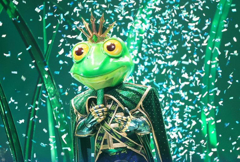 Mascot Ếch Ca Ca dễ dàng được nhận ra bới giọng hát quen thuộc.