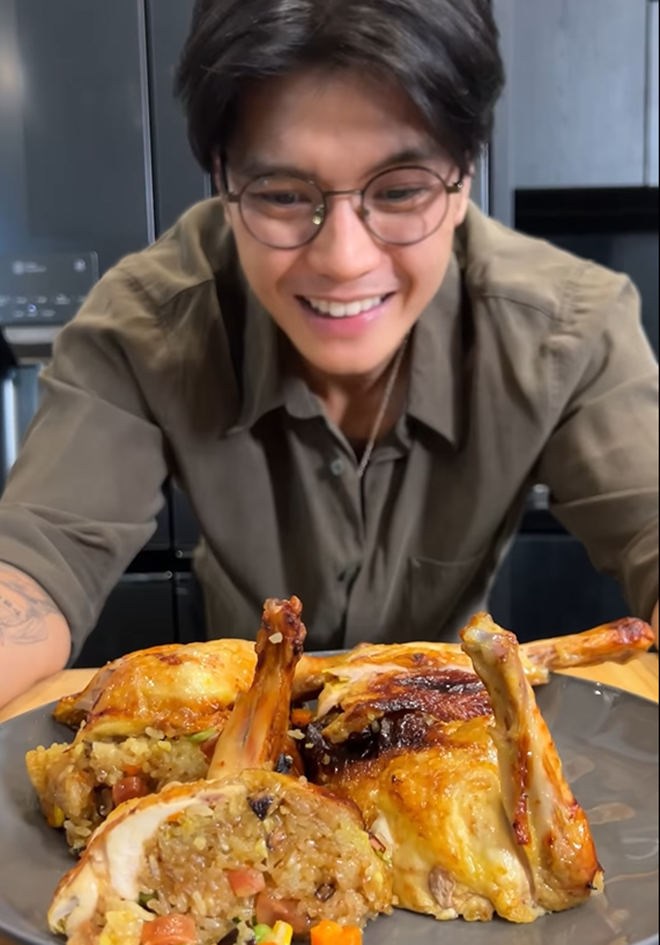 Chồng kém 11 tuổi của Ngô Thanh Vân làm gà nấu xôi thơm phức bằng nồi chiên không dầu - 23