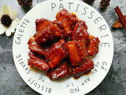 Bếp Eva - Sườn kho mềm ngon, đậm đà trôi cơm lại lên màu đỏ đẹp hóa ra là nhờ điều này!