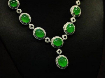 Trắc nghiệm tâm lý: Khi có tiền, bạn sẽ mua món trang sức nào?