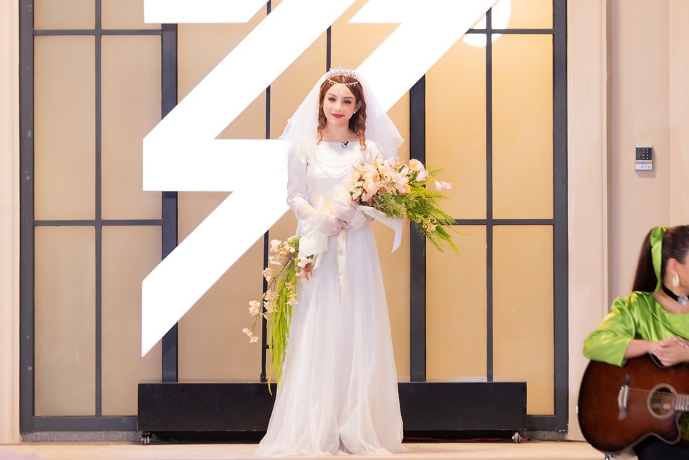 Huyền Baby gây thương nhớ bởi nhan sắc xinh đẹp khi hóa thân thành mẹ lúc làm cô dâu.