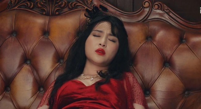 Mỹ nhân amp;#34;rác phẩmamp;#34; 2023: Phan Kim Liên phát phì có bằng bà già đóng vai gái trẻ 18? - 8