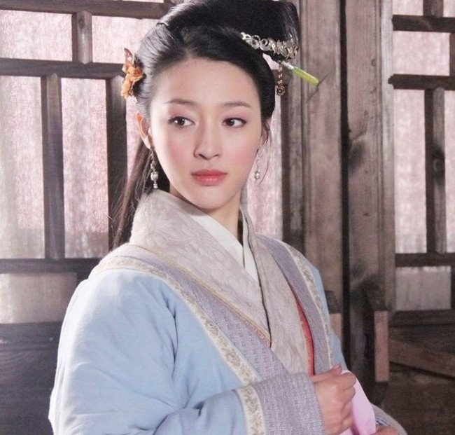 Mỹ nhân amp;#34;rác phẩmamp;#34; 2023: Phan Kim Liên phát phì có bằng bà già đóng vai gái trẻ 18? - 7