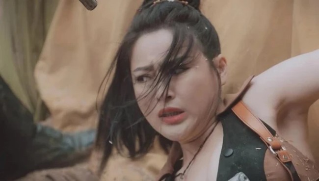 Mỹ nhân amp;#34;rác phẩmamp;#34; 2023: Phan Kim Liên phát phì có bằng bà già đóng vai gái trẻ 18? - 9