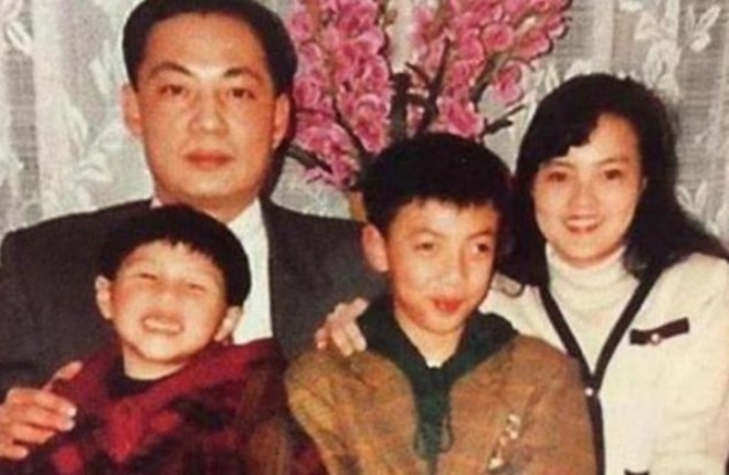 Kỷ Bảo Như kết hôn với Du Long nhưng cuộc sống cũng không hạnh phúc.