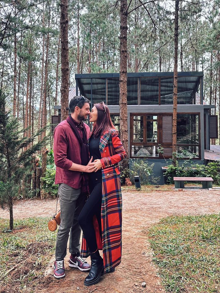 Siêu mẫu Hà Anh đón thêm con thứ 2 với chồng Tây.
