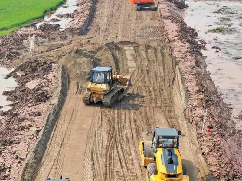 Khu đô thị, du lịch do ông Phát sở hữu có tổng diện tích hơn 3.000 ha, bao gồm 5 phân khu chức năng chính là Khu sân golf, casino và khách sạn nghỉ dưỡng 5 sao, khu du lịch sinh thái – tâm linh...
