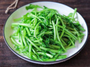 Sức khỏe - 5 loại rau giá vài nghìn cả mớ có vitamin C gấp 6 lần táo, bổ chẳng kém nhân sâm