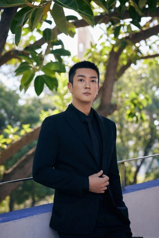 Đỗ Giang bị khui chuyện ngoại tình khiến khán giả sốc.