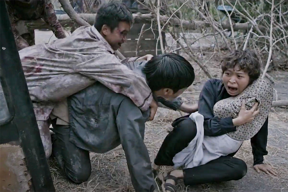 Live: Phát trực tiếp và Bến phà xác sống cũng nhận nhiều lời chê về nội dung, doanh thu thấp.