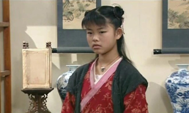 Vương Sa Sa vừa đóng phim vừa chăm chỉ học hành.