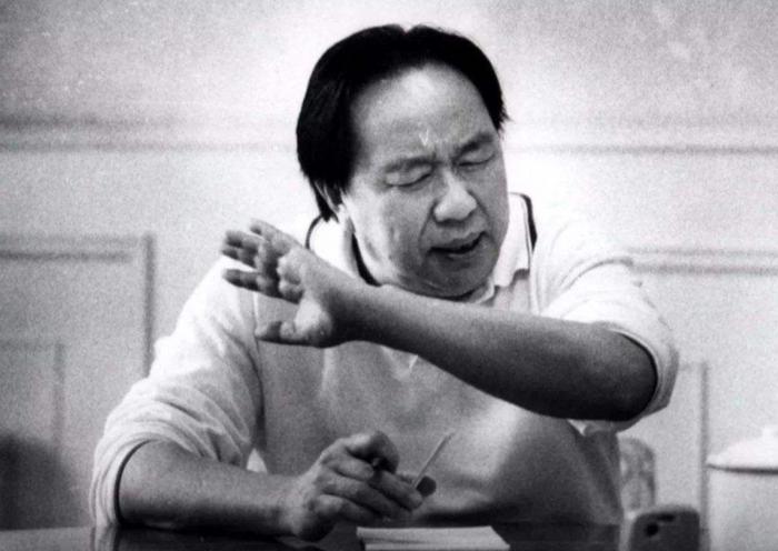 Chân dung tỷ phú lẫy lừng: 1/3 cuộc đời trong tù, em dâu kém 28 tuổi luôn kề vai sát cánh - 1