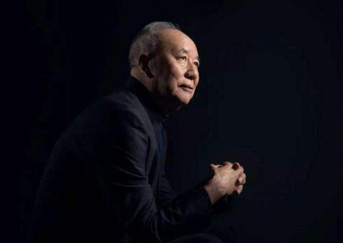 Chân dung tỷ phú lẫy lừng: 1/3 cuộc đời trong tù, em dâu kém 28 tuổi luôn kề vai sát cánh - 6