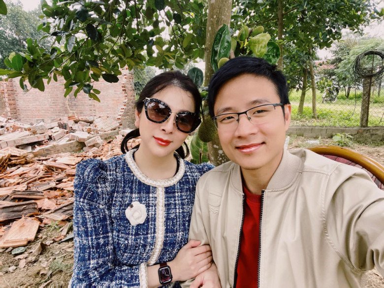 Lê Vũ Hoàng và bà xã Lâm Nam Anh.