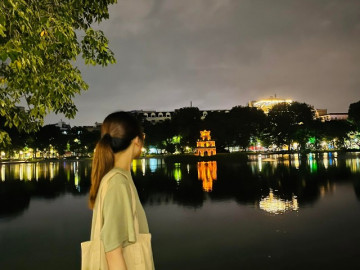 Cô gái Gen Z làm nghề trái ngành học, chấp nhận vất vả và mức lương thấp giữa bối cảnh kinh tế suy thoái