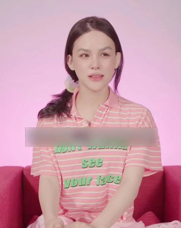 Sau thời gian ở ẩn để lành vết thương, hình ảnh tái xuất của Trần Đức Bo gây choáng vì mềm mại và nữ tính hơn rất nhiều. Bản thân hot tiktoker cũng mong muốn được mọi người gọi với cái tên nữ tính hơn đó là Mẫn Nhi.