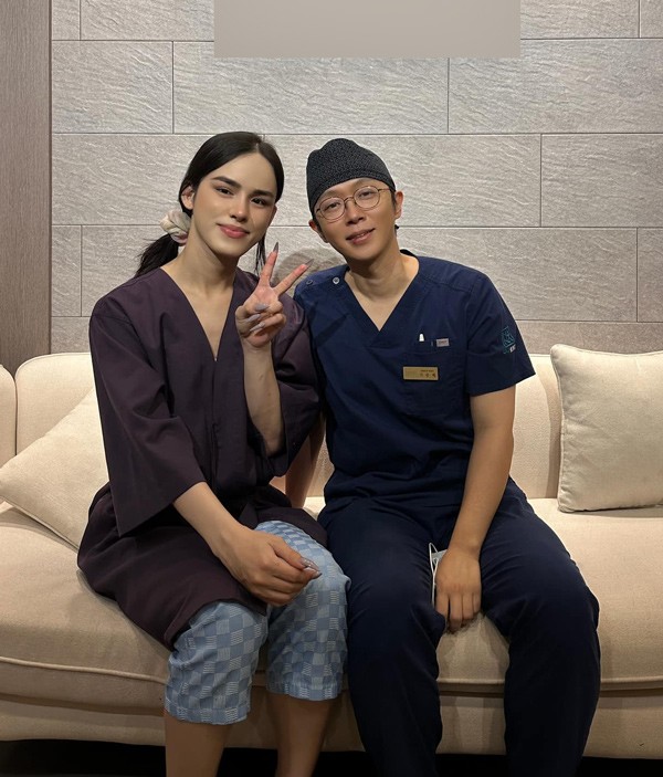 Trần Đức Bo chọn Hàn Quốc - nơi được mệnh danh là thiên đường thẩm mỹ để trở nên xinh đẹp hơn.