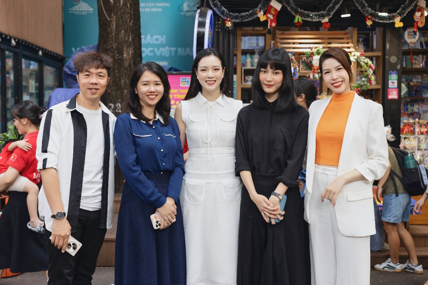 CEO BON Spa chị Trang Phương cùng các khách mời tại sự kiện