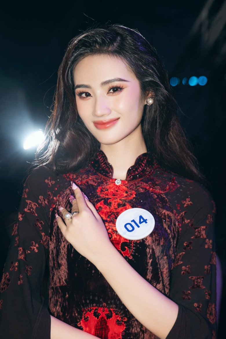 Đọ nhan sắc hội Hoa hậu rời showbiz sang nước ngoài: Diễm Hương - Phạm Hương gây tiếc nuối - 13