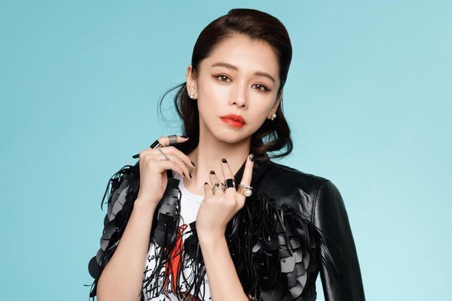 Từ Nhược Tuyên thừa nhận ly hôn chồng doanh nhân sau 9 năm gắn bó.