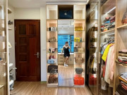 Nhà đẹp - Vừa sinh con hơn 2 tháng, MC Hoàng Linh mạnh tay cải tạo phòng thay đồ sang chảnh, chi phí đầu tư gây tò mò