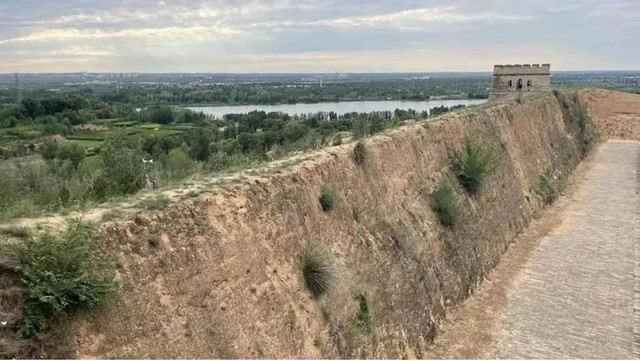 Sốc: Vạn Lý Trường Thành đứng vững nhờ xây bằng amp;#34;vữa sốngamp;#34; - 1