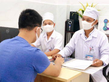 Nam sinh ở Bắc Giang chưa có người yêu, chuẩn bị đi du học bất ngờ phát hiện không có khả năng làm bố