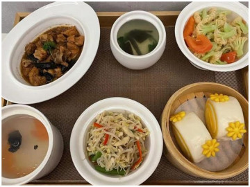Mẹ bỉm sữa khoe những bữa cơm cữ vừa đẹp mắt vừa bổ dưỡng, lại nhanh về dáng