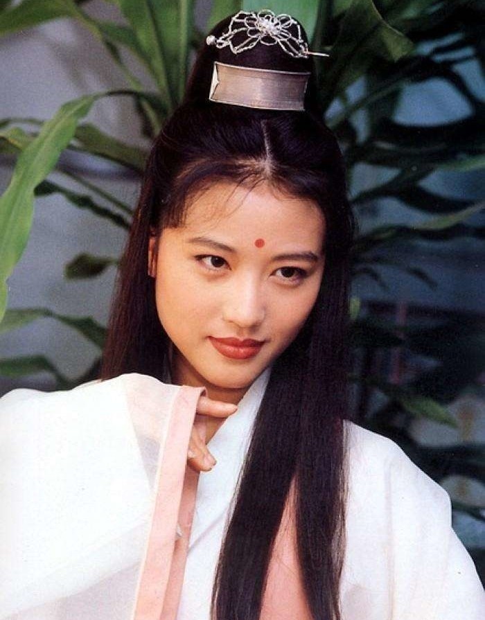 Thời kỳ đỉnh cao của Châu Hải My: Cười đẹp khuynh thành, Kim Dung chỉ nhìn đã muốn đổi kết phim - 5