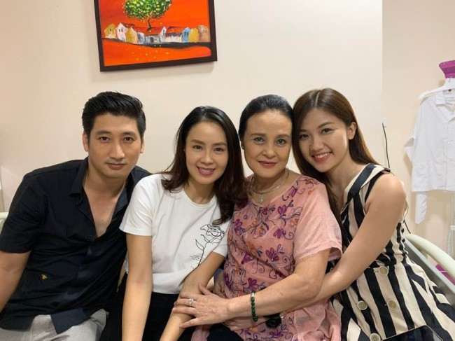 amp;#34;Mẹ chồngamp;#34; Hồng Diễm là amp;#34;mỹ nhân Việt đẹp nhất thập kỷamp;#34;, ông xã yêu chiều, từng đi buôn long nhãn - 8