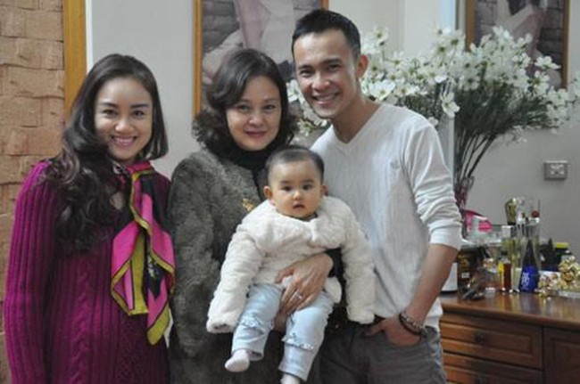 amp;#34;Mẹ chồngamp;#34; Hồng Diễm là amp;#34;mỹ nhân Việt đẹp nhất thập kỷamp;#34;, ông xã yêu chiều, từng đi buôn long nhãn - 13