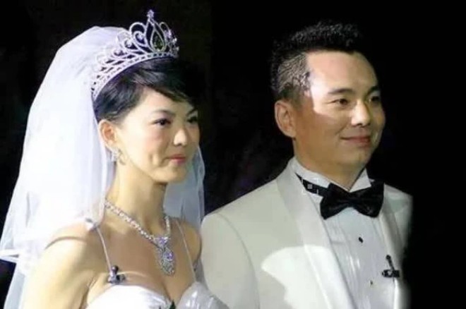 Lý Tương và Lý Hậu Lâm kết hôn sau 33 ngày quen biết.