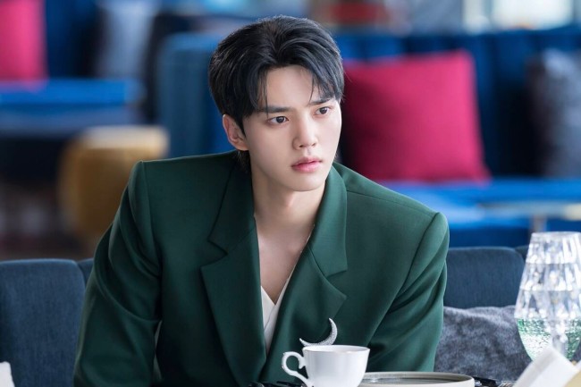 Chàng Quỷ Của Tôi: Chuyện tình đẹp như tranh giữa tổng tài amp;#34;mặt học sinhamp;#34; và hot boy quỷ - 4