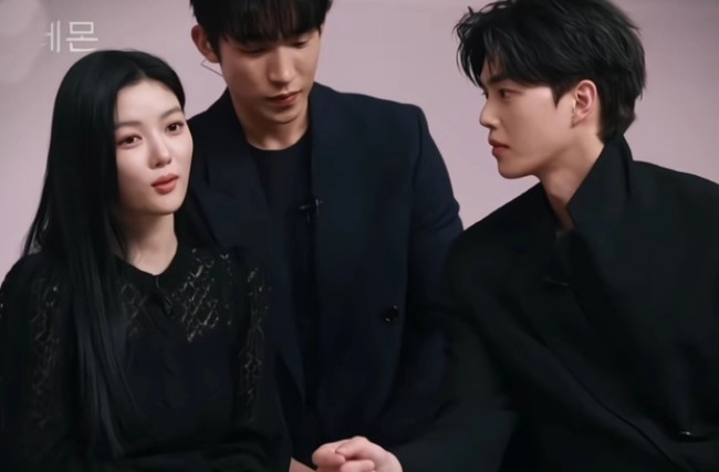 Chàng Quỷ Của Tôi: Chuyện tình đẹp như tranh giữa tổng tài amp;#34;mặt học sinhamp;#34; và hot boy quỷ - 12