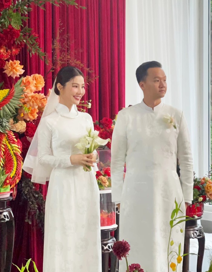 Hình ảnh lễ ăn hỏi của nữ diễn viên nhận được vô số lời chúc phúc.