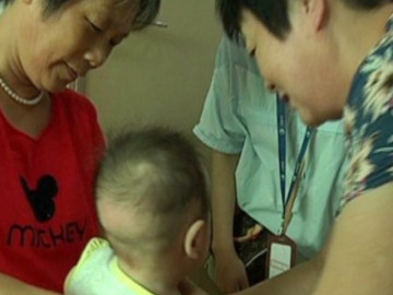 Đứa trẻ bị bỏ rơi được người lạ giàu có nhận nuôi, 13 năm sau nhận bi kịch không thể ngờ tới