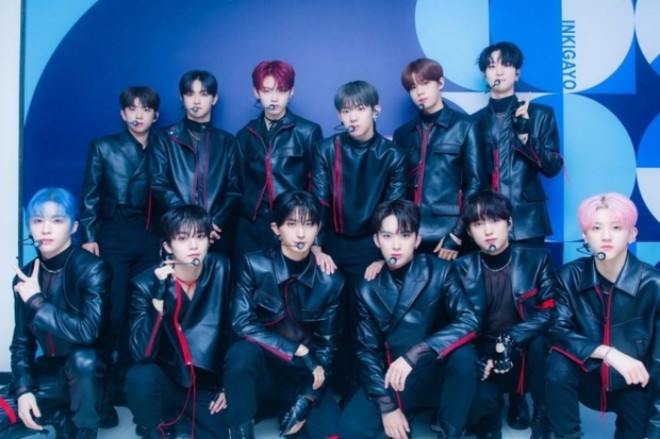 Nhóm nhạc Fantasy Boy.