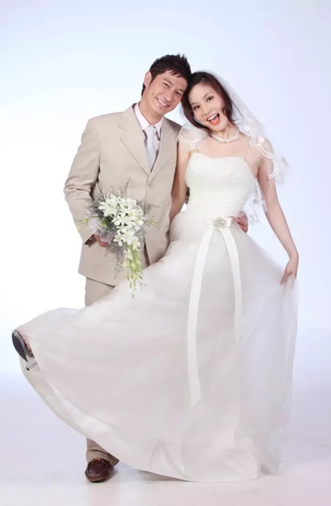 Trước khi làm dâu hào môn, Diễm My 9X từng mặc váy cưới, hôn nồng cháy nhiều amp;#34;người tìnhamp;#34; điển trai - 10