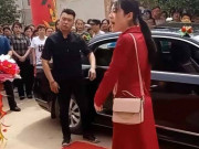 Tin tức - Cô dâu đòi 300 triệu mới xuống xe hoa, chị dâu chú rể nói 2 câu khiến ai cũng hả dạ