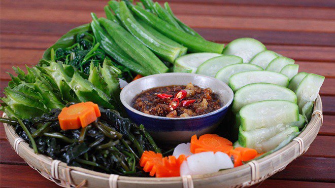 Với bất kể loại rau củ nào, TS Từ Ngữ vẫn khuyên chế biến theo cách hấp hơn là luộc. Ảnh minh họa. 