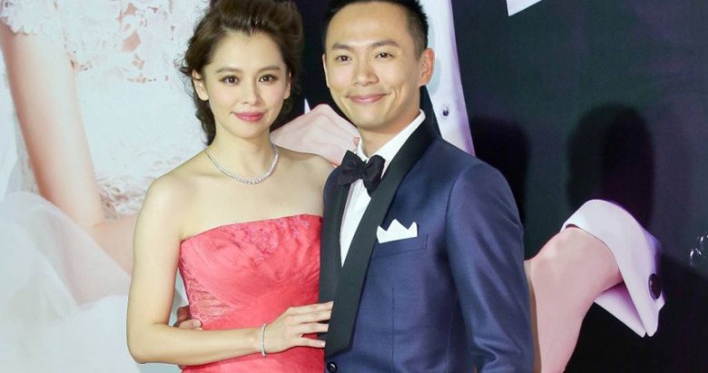 Vào tháng 11, nữ diễn viên xứ Đài đã làm thủ tục ly dị chồng. 