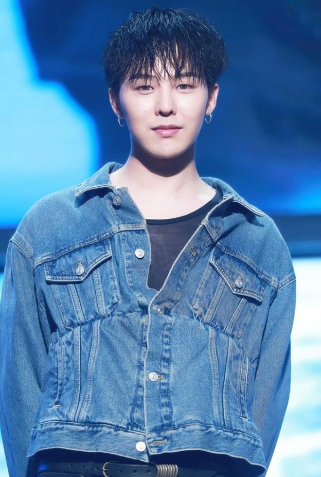 Ngôi sao 24/7: Khoe kho vàng 7.000 tỷ tại nhà, sao nam bị mắng vì phát ngôn dân mạng amp;#34;không có mắt nhìnamp;#34; - 10