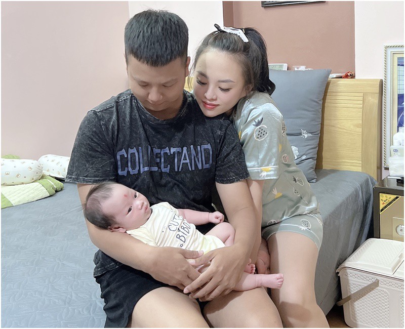 Năm 2021, vợ chồng chị Nguyễn Hà My, 27 tuổi (Bắc Ninh) kết hôn. 
