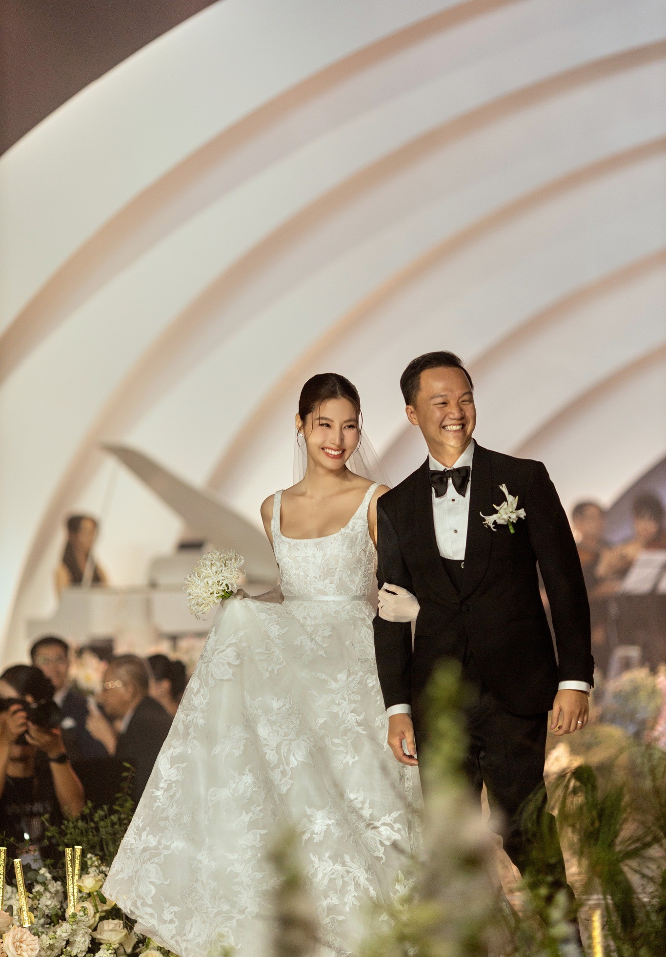 Đám cưới của Diễm My 9X diễn ra vào tối 21/12/2023.