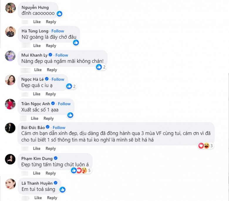 Bên dưới bài đăng của nữ MC VTV, có hàng trăm bình luận khen ngợi từ bạn bè, đồng nghiệp của cô cho nhan sắc nghiêng nước nghiêng thành của U40. Đáng chú ý trong số đó là lời khen của bà trùm hoa hậu Phạm Kim Dung: Đẹp từng tấm, từng chút luôn á.