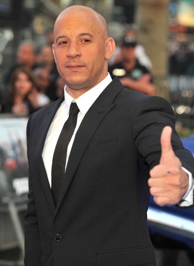 Vin Diesel bị tố tấn công tình dục.